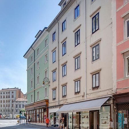 La Maison De Trieste Suite Garage Zewnętrze zdjęcie