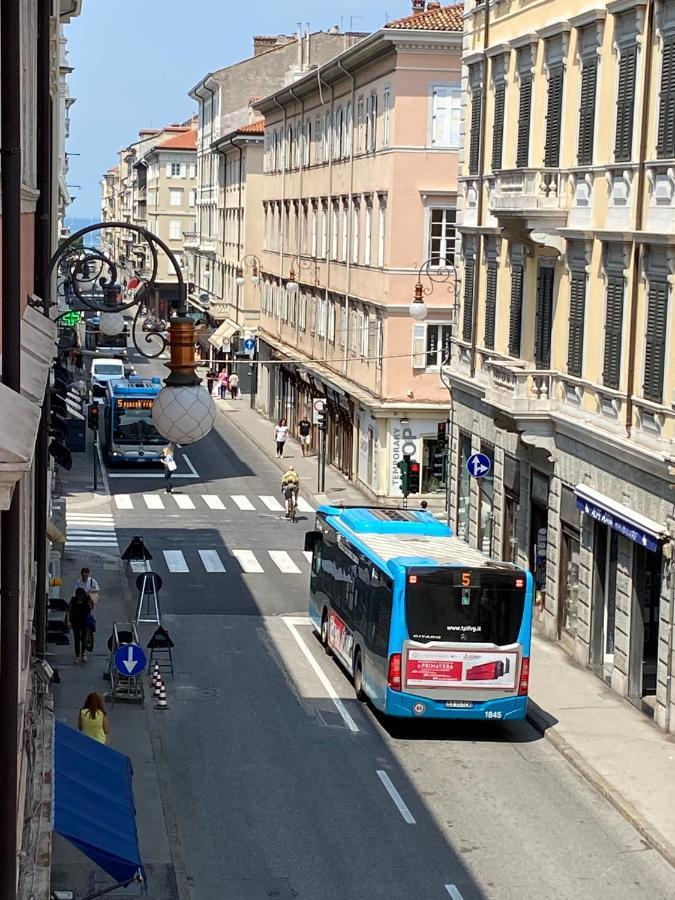 La Maison De Trieste Suite Garage Zewnętrze zdjęcie