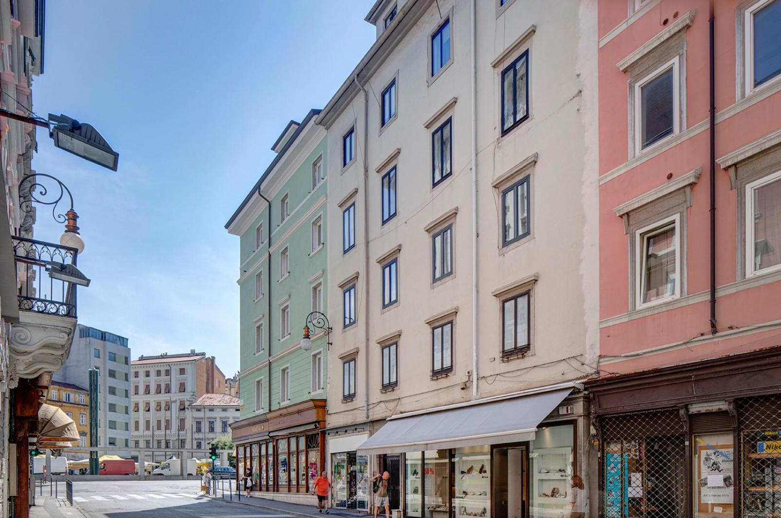 La Maison De Trieste Suite Garage Zewnętrze zdjęcie